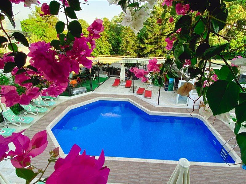 The Hello Hotel Gümbet Esterno foto