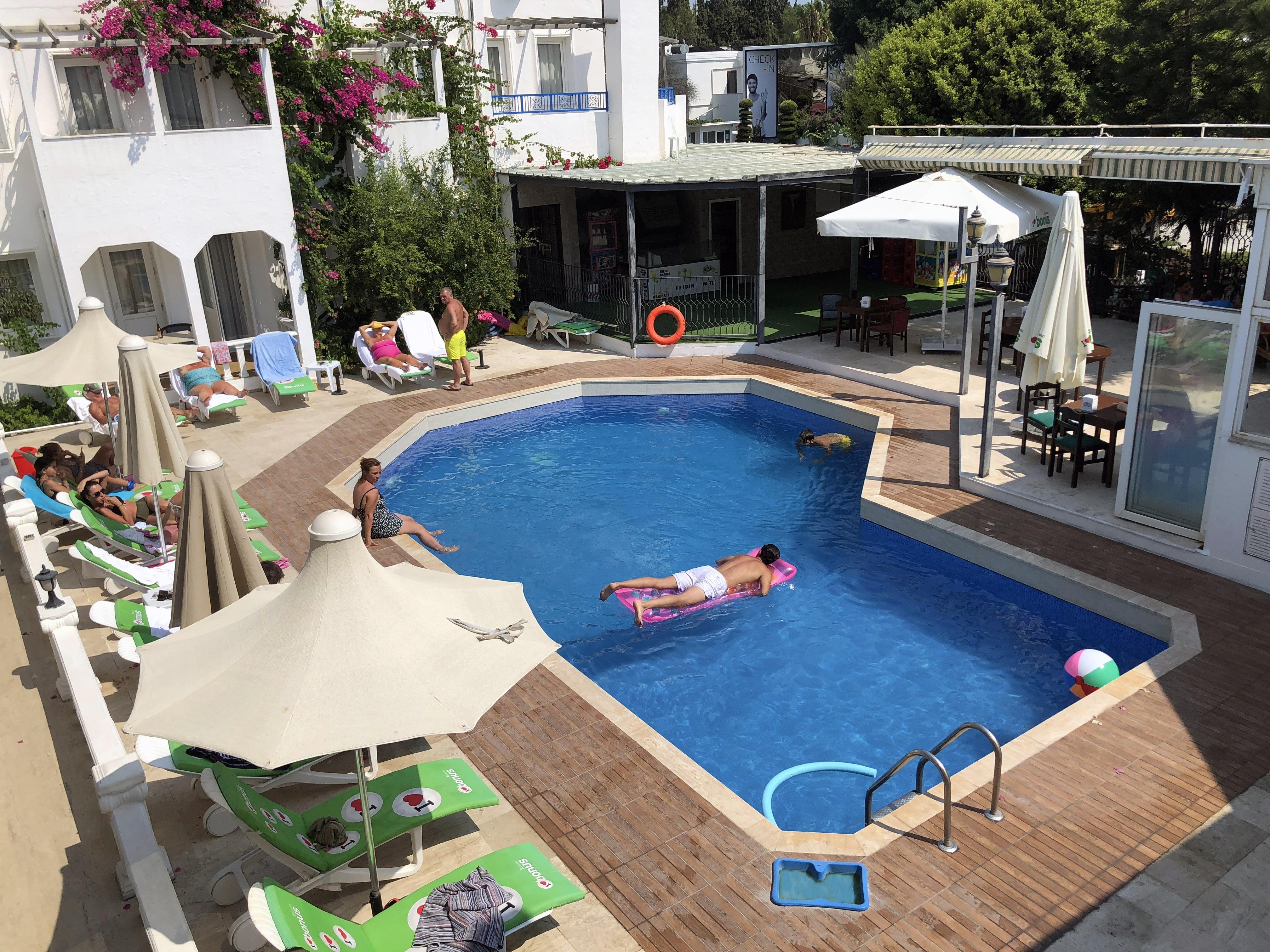 The Hello Hotel Gümbet Esterno foto